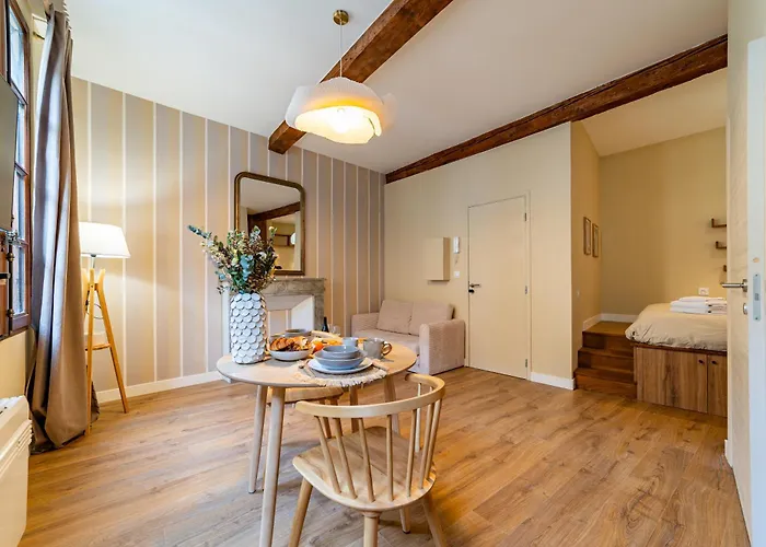 La Perle Ancienne De * Sommières